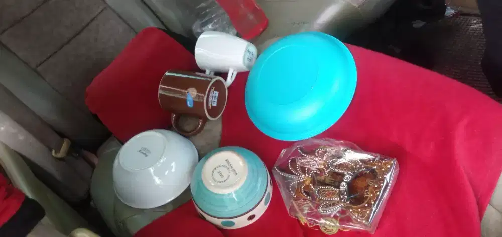 Di jual semua peralatan dapur murah  ada piring,panu,gelas,sendok