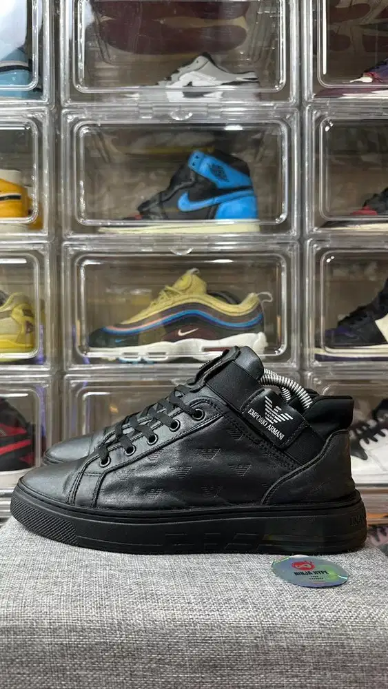 EMPORIO ARMANI LOGO LACE UP LOW TOP SNEAKERS BLACK