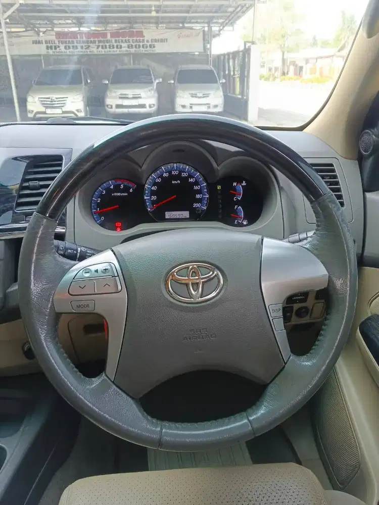 FORTUNER 2.5 VNT TRD AT 2013