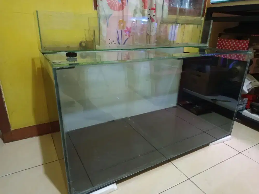 Tank 100x50x50 full 8mm, full background
Mulus bening