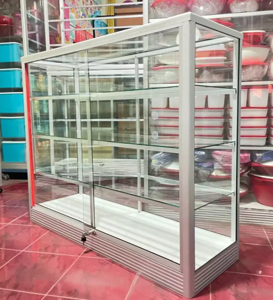 DiJual Etalase Perlengkapan Usaha Panjang 1,2Mx1M Kondisi Baru