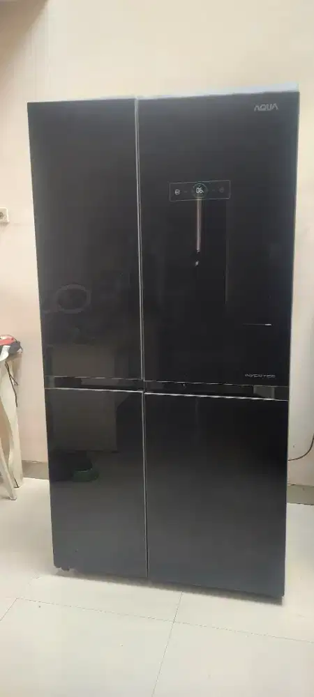 Kulkas side by side merek Aqua