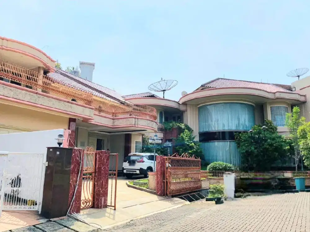 Rumah Bukit Gading Villa. Tampak Siring Indah, Kelapa Gading