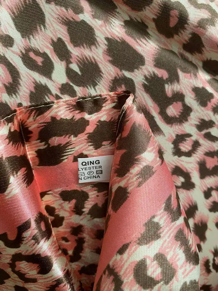 SYAL/ SCARF MOTIF MACAN – IMPORT – BARU