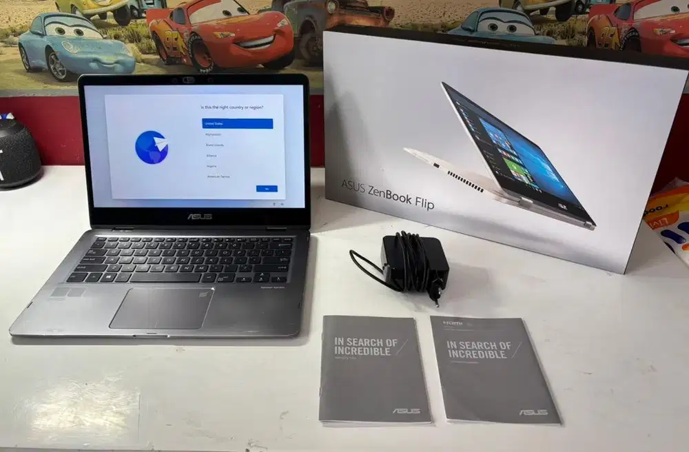 Laptop Asus Zenbook Flip UX461UN