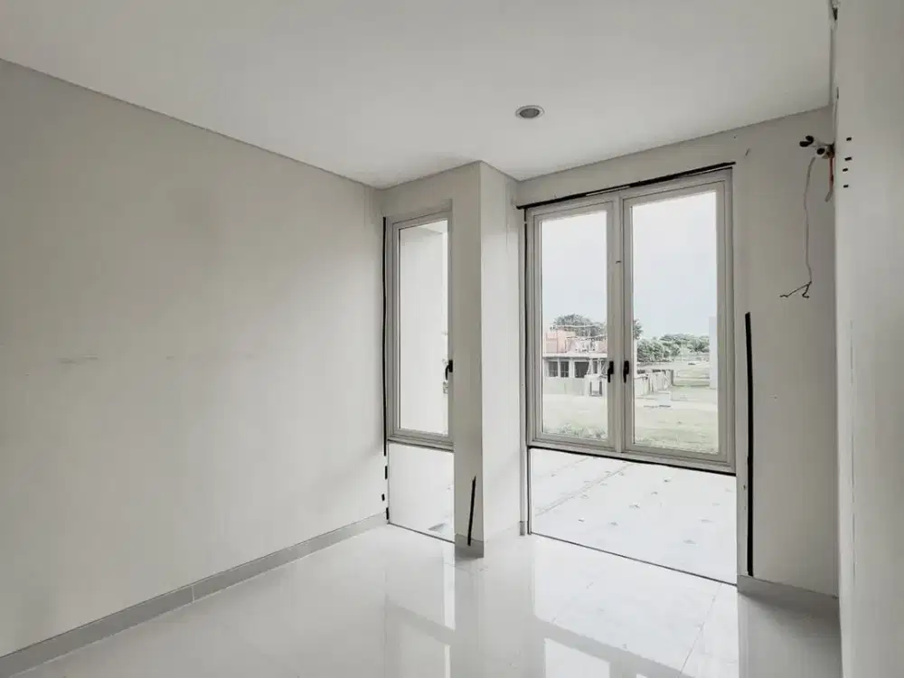 RUMAH GRAND ISLAND PAKUWON CITY DKT SUTOREJO DAN UNAIR