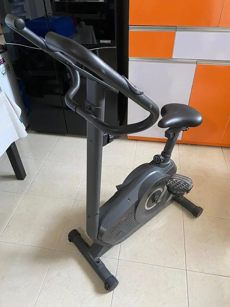 Sepeda Statis iReborn Olahraga Gym Fitness