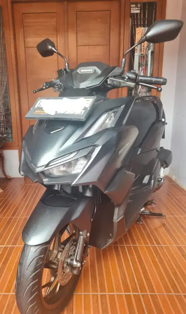 Dijual Honda Vario 160 CBS ISS Grande tahun 2024