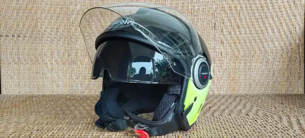 Helm Airoh Helios