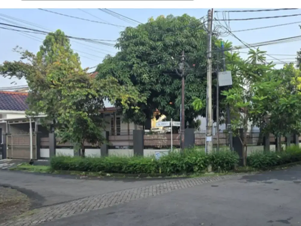 RUMAH HOOK LUAS HITUNG TANAH DI GRIYA LOKA BSD 'GLB146'