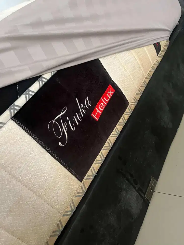 Kasur king size 200 x 200