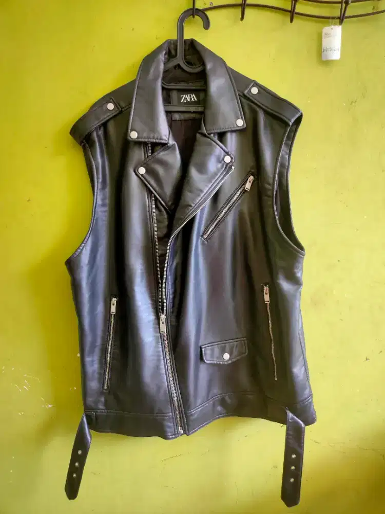 Jual Cepat Jaket Kulit Zara 100 % Orisinil  Like New Beli dari Baru