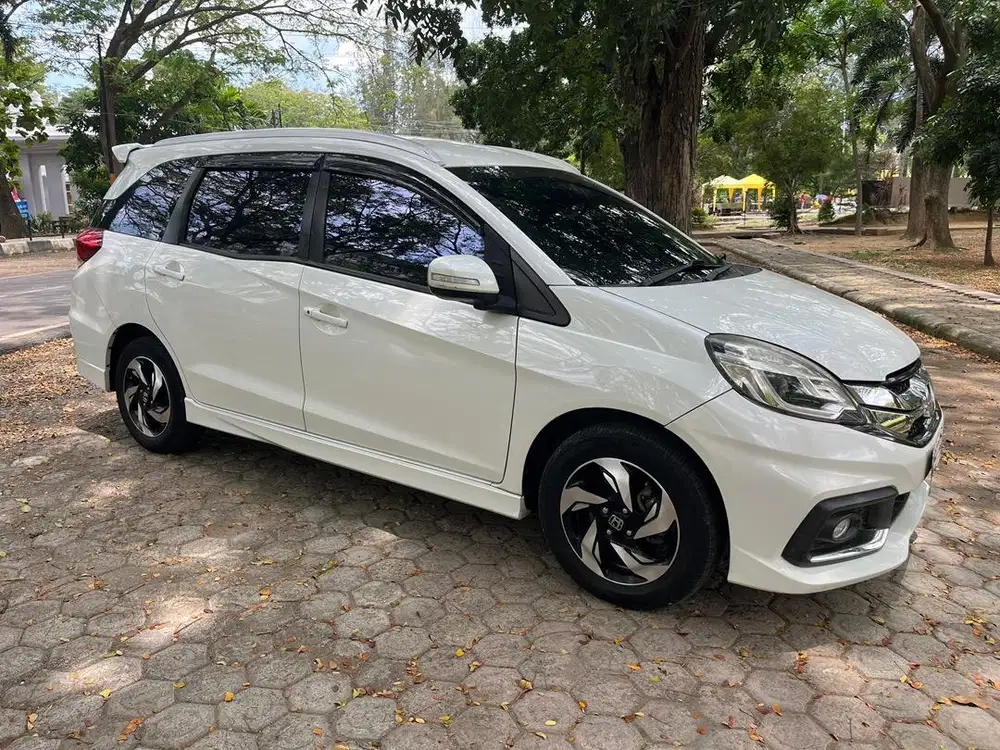 Dijual mobilio rs cvt