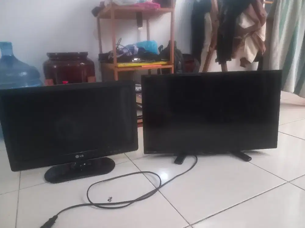 TV LG LCD 19 dan SHARP LED 24