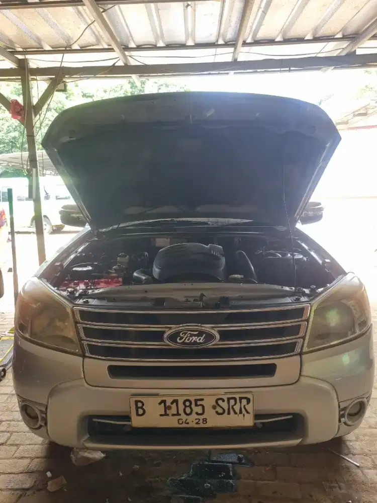 ford everest 2.5 tdci 4x4 manual