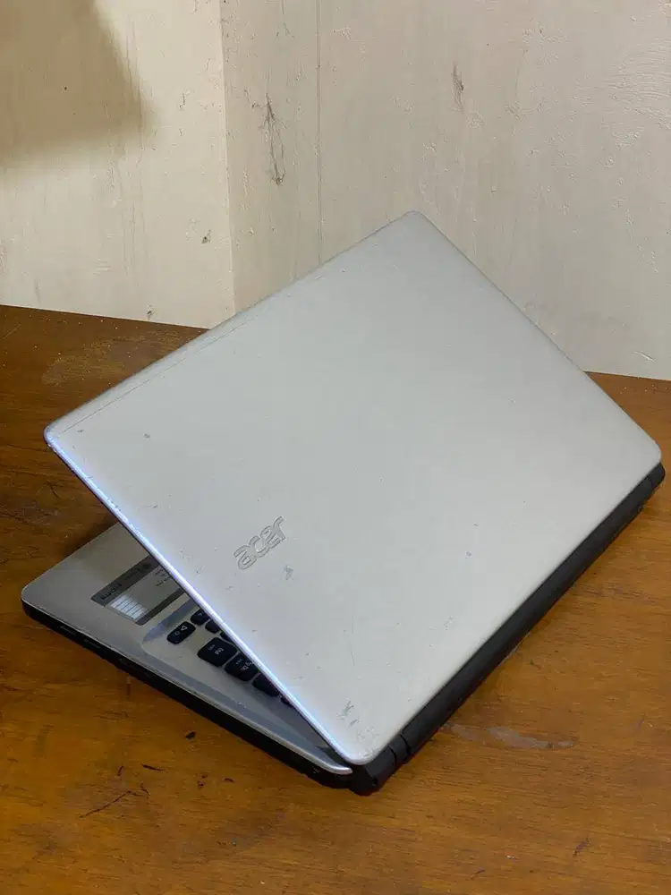 Acer Aspire 4725