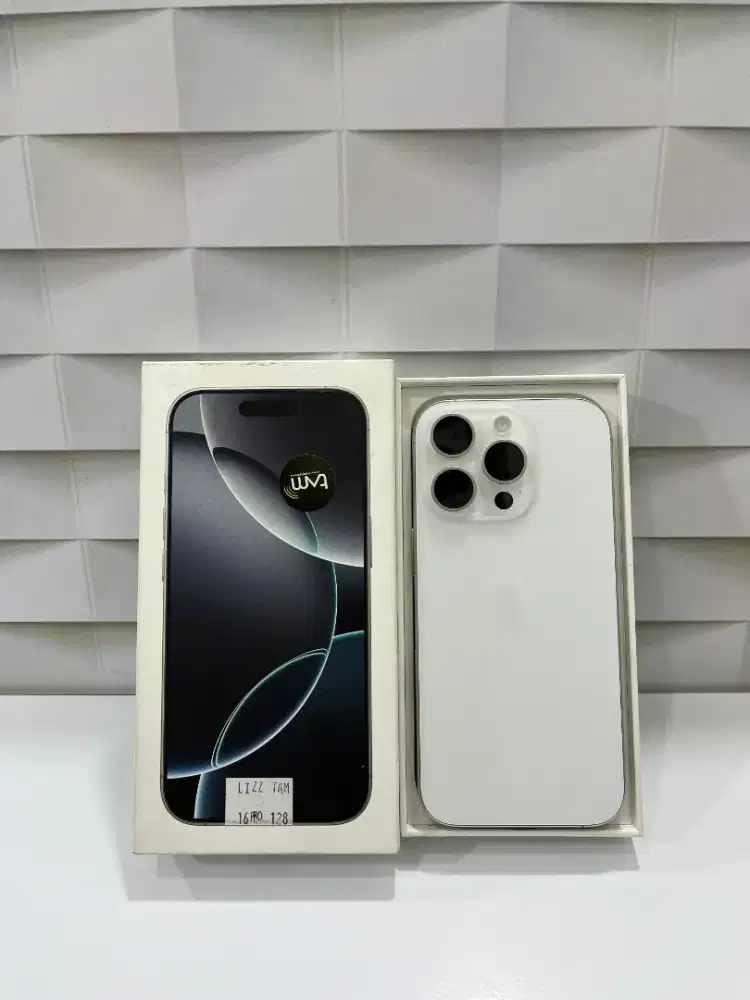 iPhone 16 Pro iBox Like new