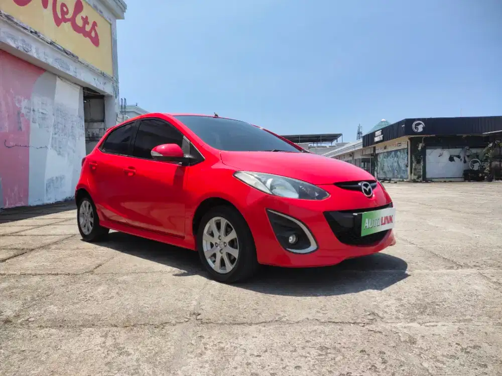 Mazda 2 R 2014 Matic Merah 2015 terawat at 2016 siap pakai Bagus