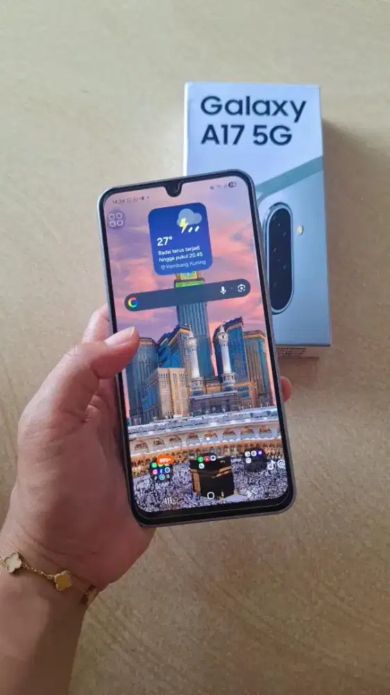 Bismillahirrahmanirrahim dijual BU CEPAT HP Samsung A17 5G Ram 8/256GB