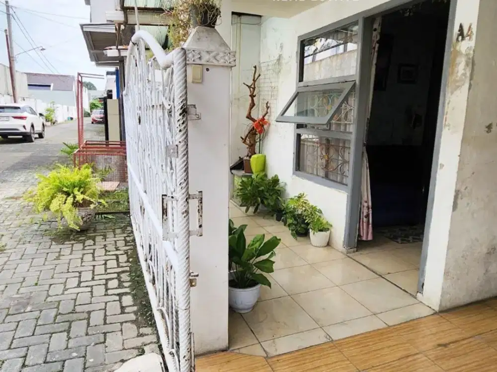 RUMAH DIJUAL DI COLOMADU DEKAT HOTEL ALANA