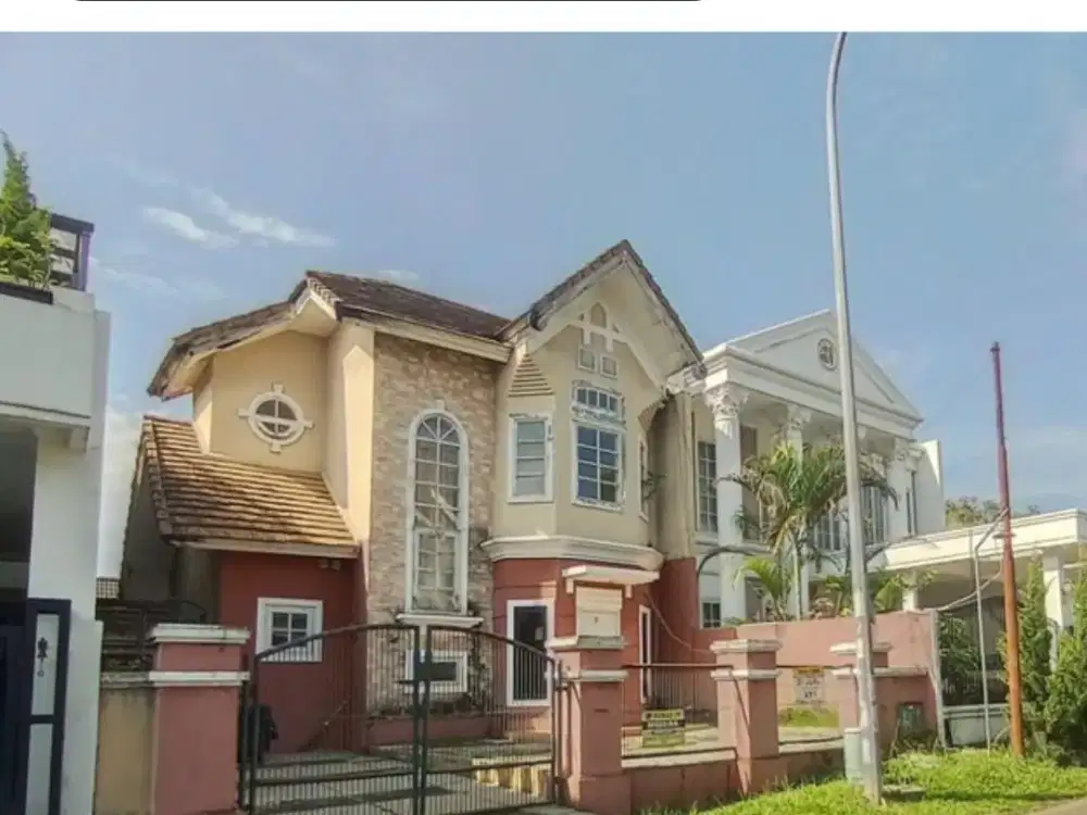 RUMAH SIAP HUNI 2 LANTAI KENCANA LOKA BSD 'DMB19'