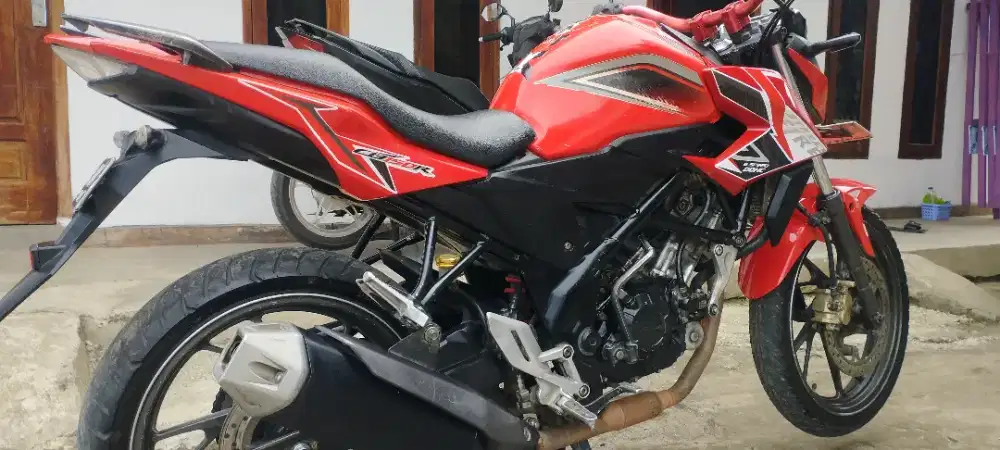 Honda new cb150 R 2016