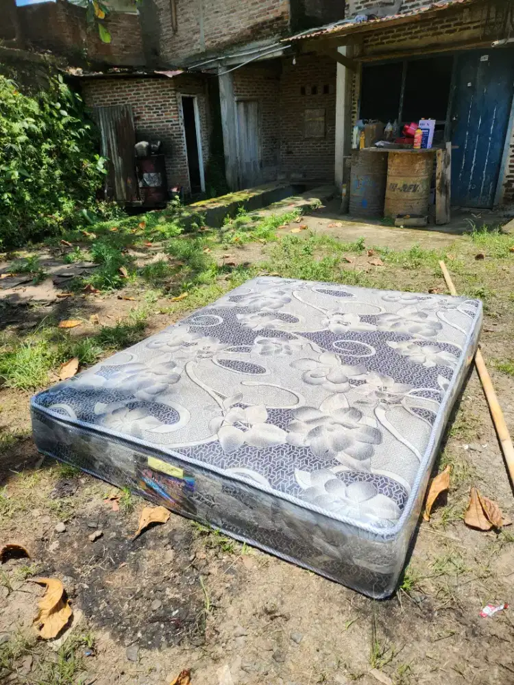 Matras Springbed Kasur bekas