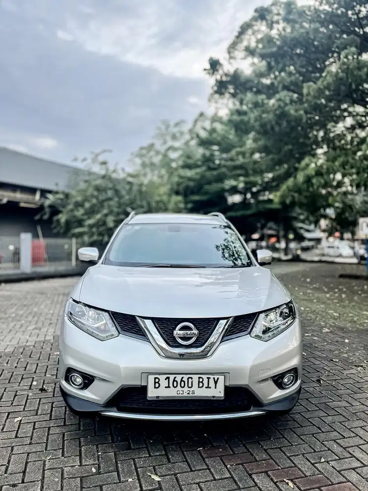 Nissan X-Trail 2015 2.5 AT