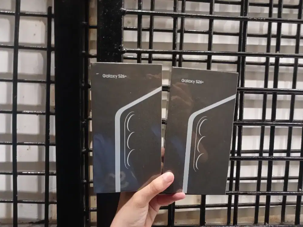 pre order new samsung galaxy S26 plus