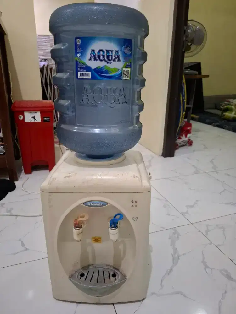 Dispenser miyako  dan galon