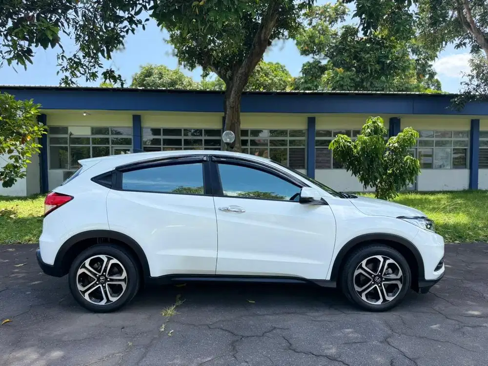 Hrv SE 2021 AB tangan 1 istimewa