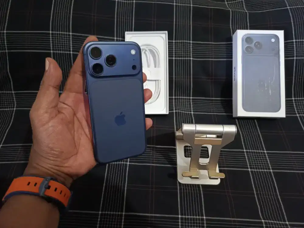IPHONE 17 PRO MAX 256GB DEEP BLUE FS OEM GARANSI RESMI IBOX ON BISA TT