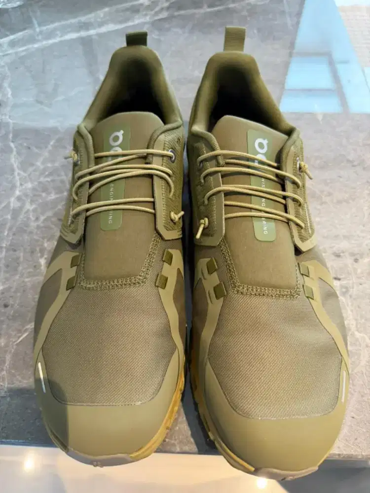 Sepatu ON second mulus like new