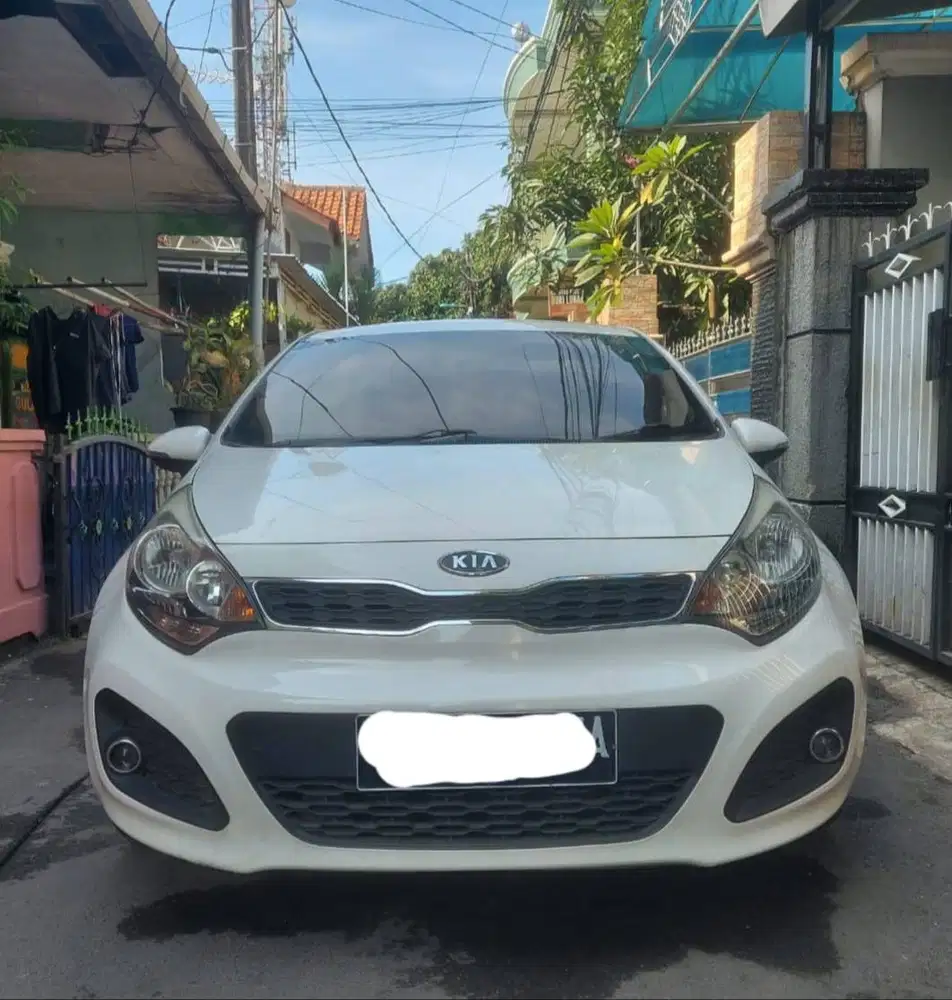 Kia All New Rio 1.4 SE 2012 Manual Putih Terawat