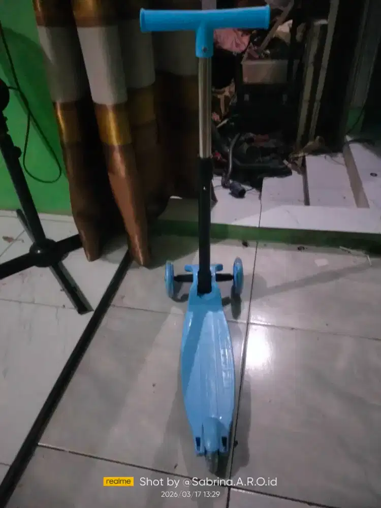 Skuter anak keren bgt msh baru dipake bbrp kli d ruma doang