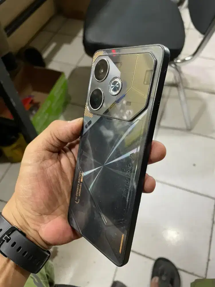 tecno pova 6 8/256gb nfc