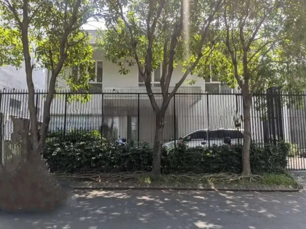 Dijual rumah raya bukit golf