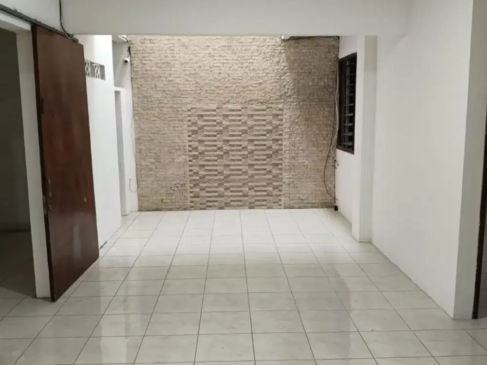 RUMAH IDAMAN MINIMALIS MODERN 2 LANTAI LINGKUNGAN NYAMAN STRATEGIS DEKAT TOL, SEKOLAH, TEMPAT KULINER DI BATUNUNGGAL BANDUNG