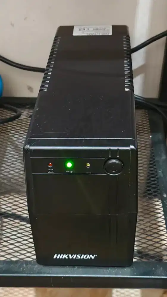 UPS 1000VA/600W