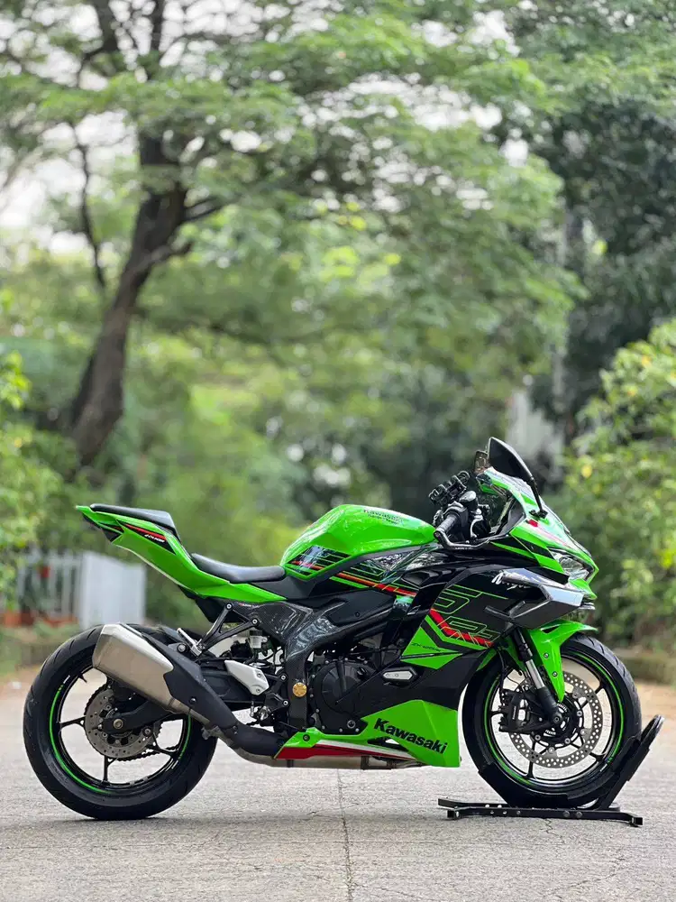 KAWASAKI ZX25RR ABS QS KRT HIJAU 2024 KM 4K PAJAK ON SUPERB