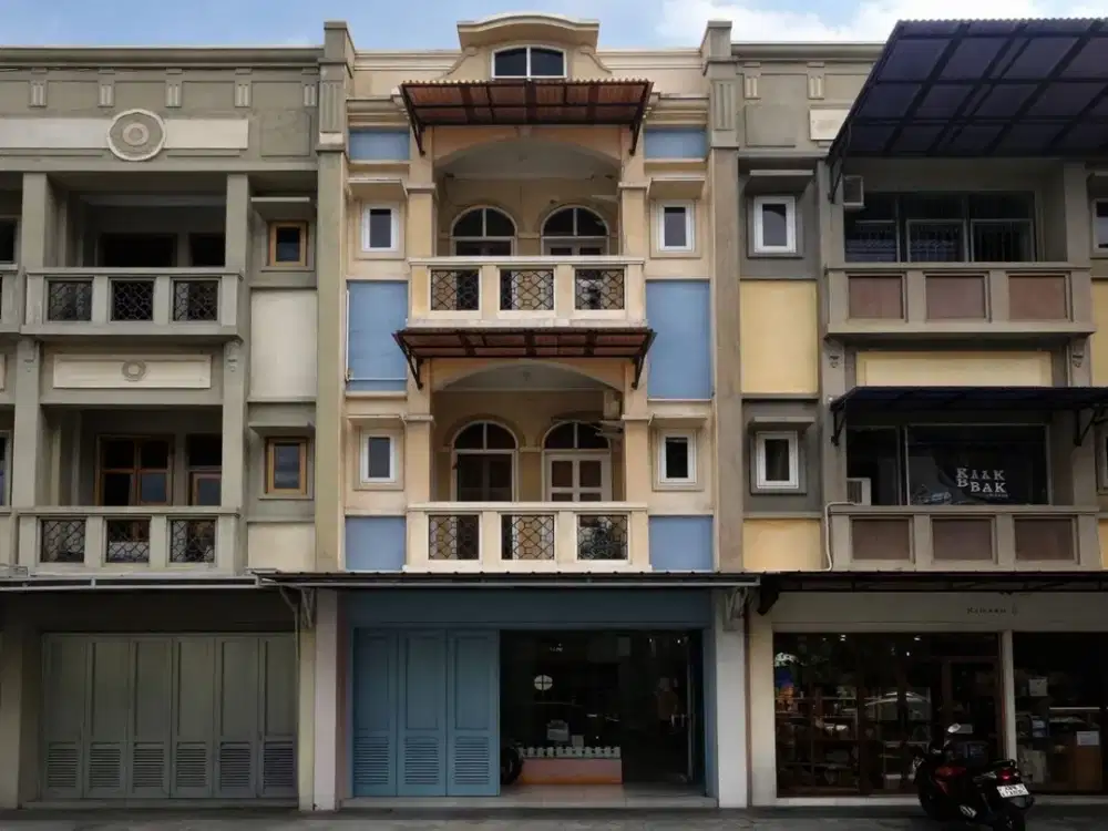 Ruko Lux Singgasana Mainroad Depan BPK Penabur