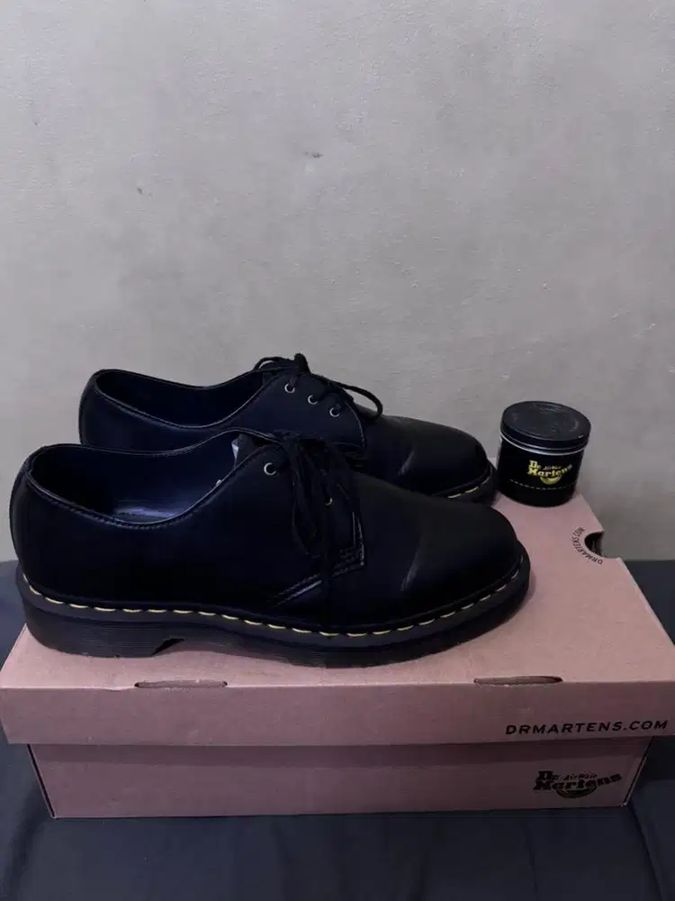 Docmart 1461 Black Smooth