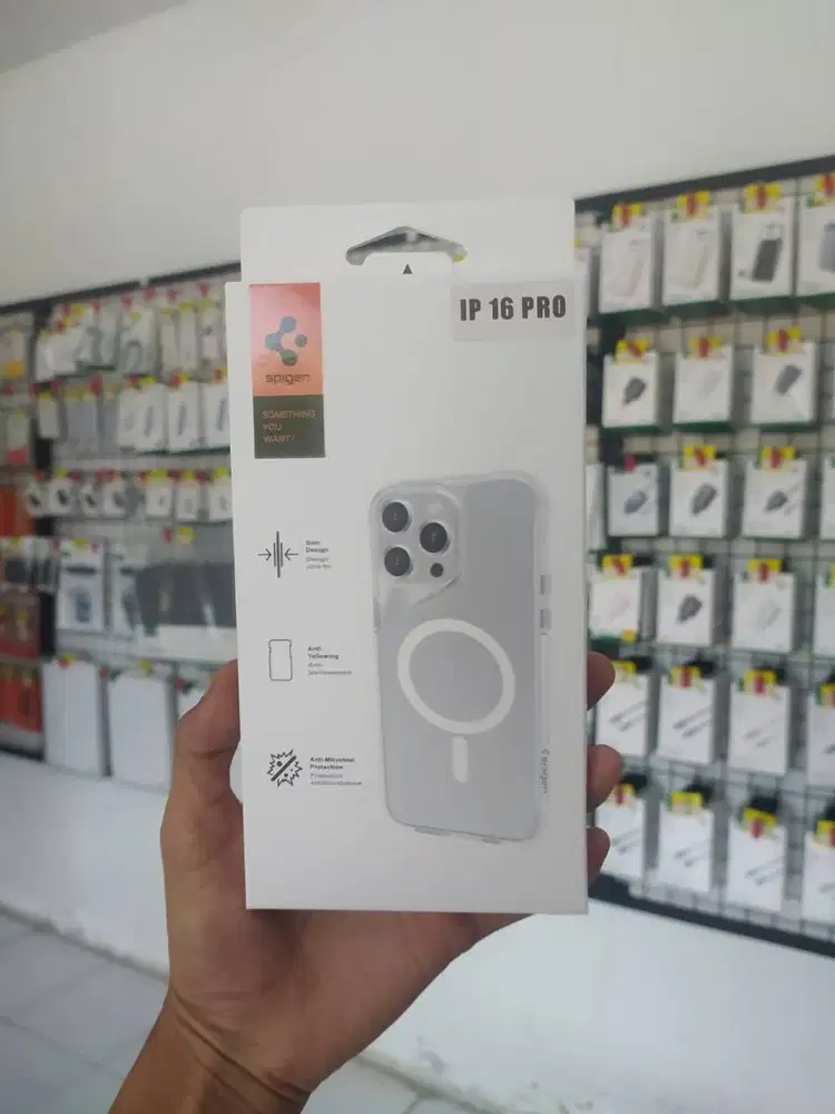 Spigen Crystal Magsafe Case iPhone 16 Pro