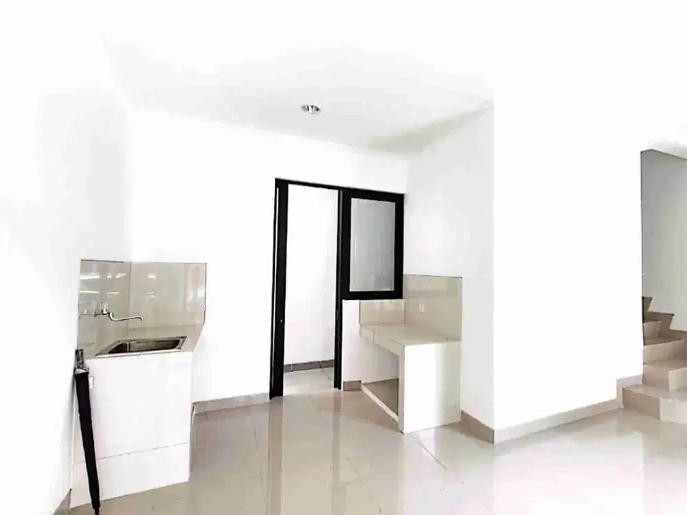 Disewakan paling murah rumah PIK Milenial 6x10 2+1BR sudah ada 3 ac