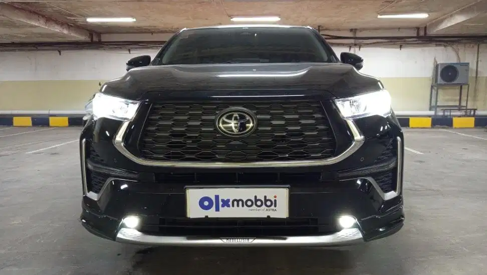 LOW DP Toyota Kijang Innova 2.0 Zenix G HV CVT Hybrid-AT 2023 KIH