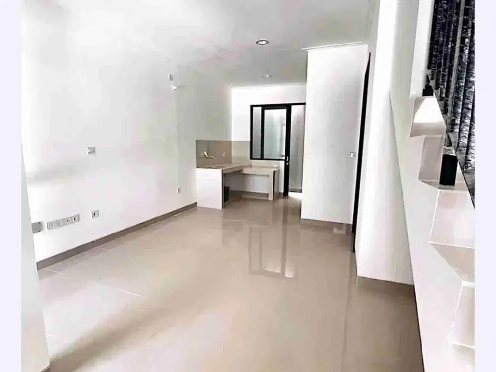 Disewakan paling murah rumah PIK milenial 4,5x12,5 2+1BR kosongan