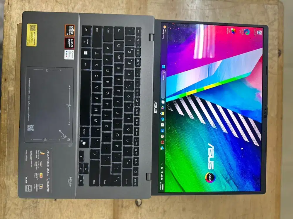 Laptop asus vivobook oled belum di pakai
