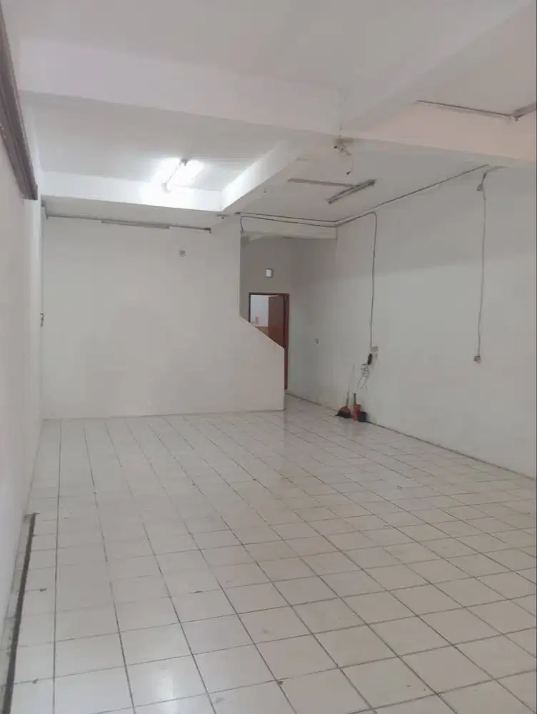 Disewakan Ruko Strategis di Taman Kopo Indah TKI 3