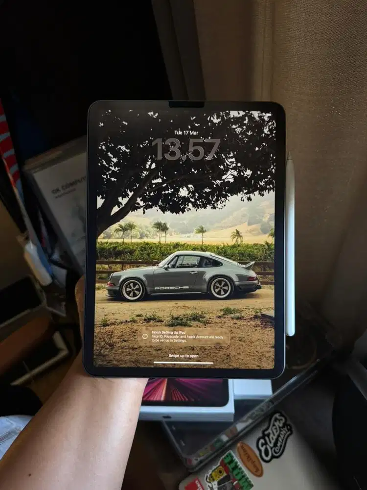 ipad pro gen 3 M1 128gb wifi only + apple pencil gen 2