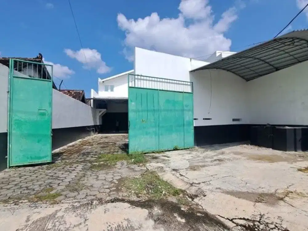 Disewakan Kantor/Gudang di Berbah Sleman Area Luas, Listrik Besar & Akses Mudah